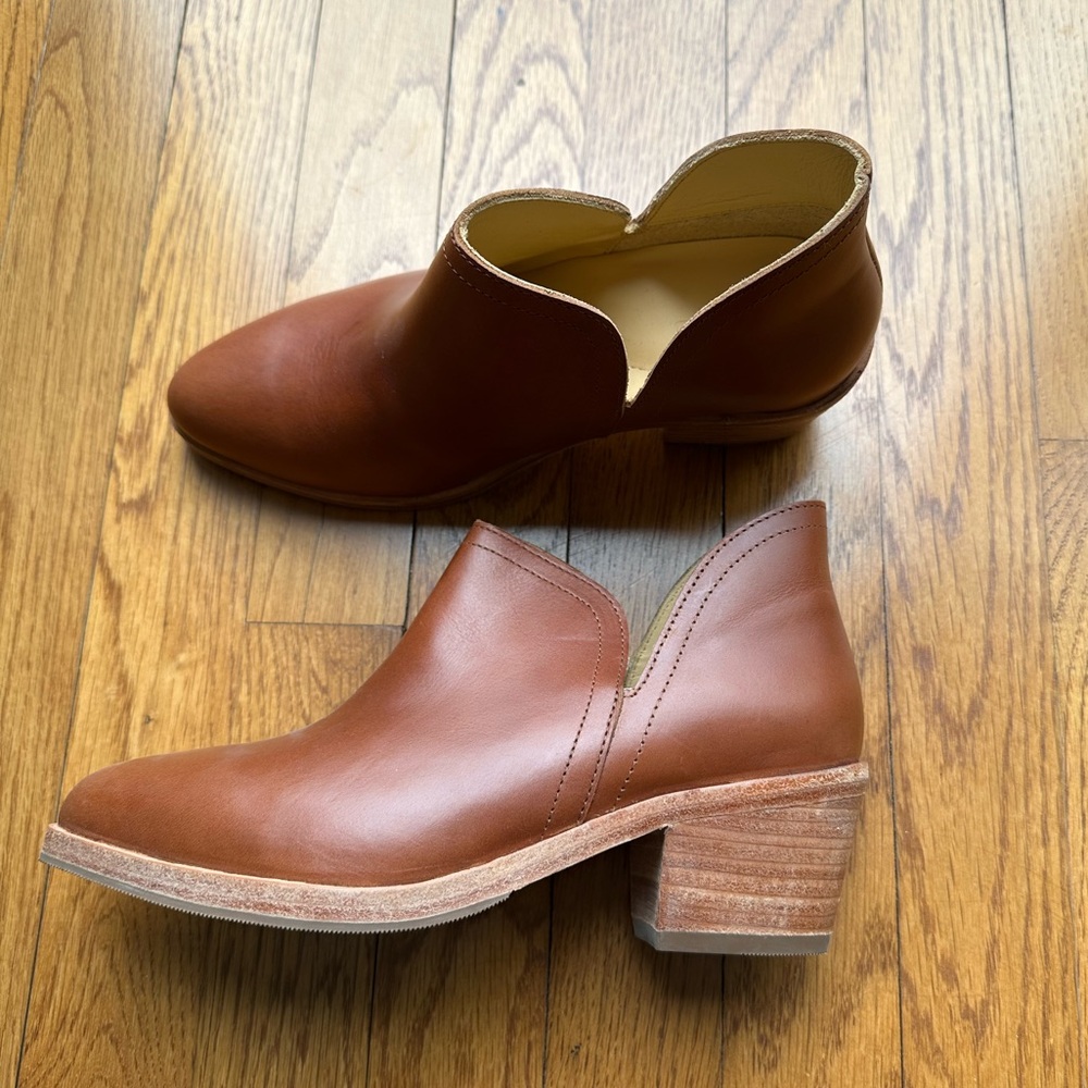 Nisolo Classic Ankle Booite